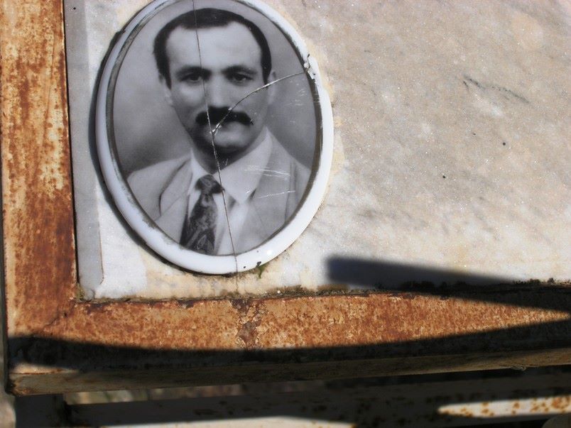 Tassaft Ougemoun : Le MAK se recueille à la mémoire de Mustapha Bacha et Brahim Izri