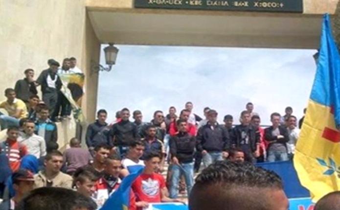 Tuvirett : les étudiants du département de langue et culture Tamazight poursuivent leur grève.