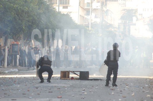 Alger : violents affrontements suite à une tentative de destruction de bidonvilles Alger : violents affrontements suite à une tentative de destruction de bidonvilles
