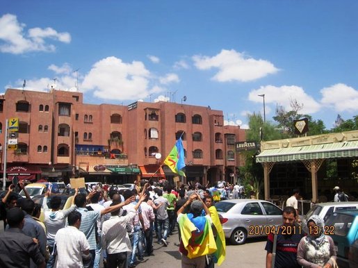 Des milliers d'Amazighs manifestent dans plusieurs villes du Maroc Des milliers d'Amazighs manifestent dans plusieurs villes du Maroc
