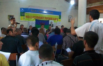 Le MAK exclue l'ex président par intérim Mohand Larbi Tayeb Le MAK exclue l'ex président par intérim Mohand Larbi Tayeb
