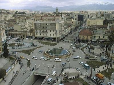 Tizi-Ouzou : campagne de volontariat pour une ville propre Tizi-Ouzou : campagne de volontariat pour une ville propre