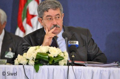 Algérie : le salaire minimum à 18.000 DA à compter d'aujourd'hui Algérie : le salaire minimum à 18.000 DA à compter d'aujourd'hui