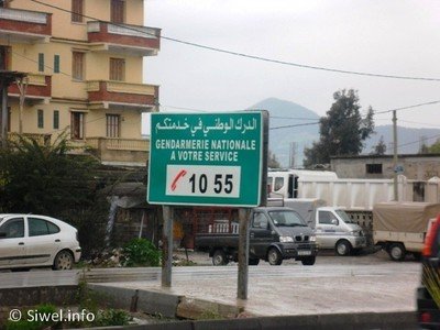 Algérie : la gendarmerie mène une opération de charme en Kabylie Algérie : la gendarmerie mène une opération de charme en Kabylie