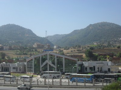 La gare routière de Tizi-Ouzou rouverte après 2 jours de grève