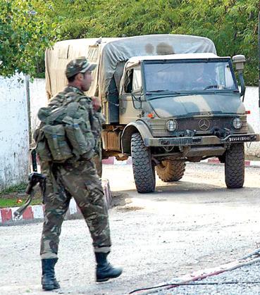 Terrorisme : quatre militaires blessés à Azeffoun Terrorisme : quatre militaires blessés à Azeffoun